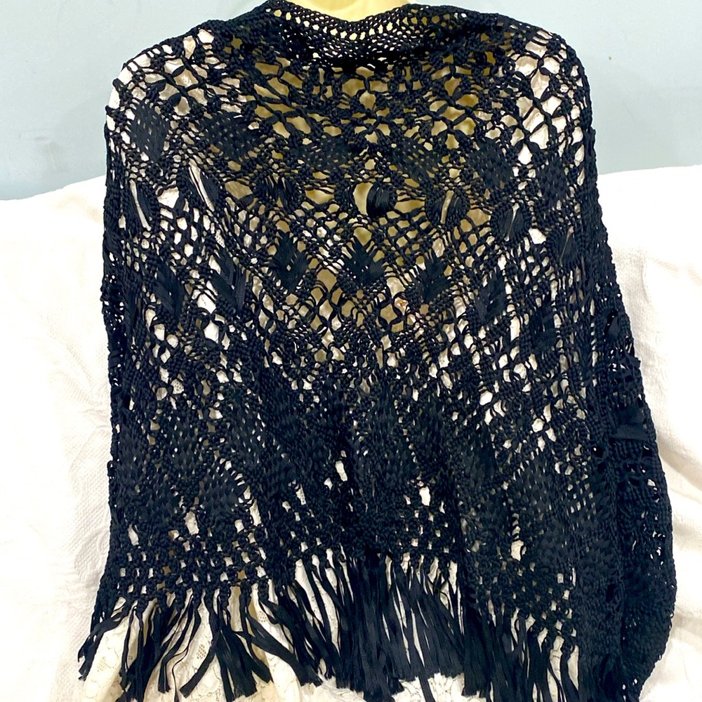 Hand made rare with ribbon 🎀 rayon yarn black formal wrap stole scarf🧣stunning